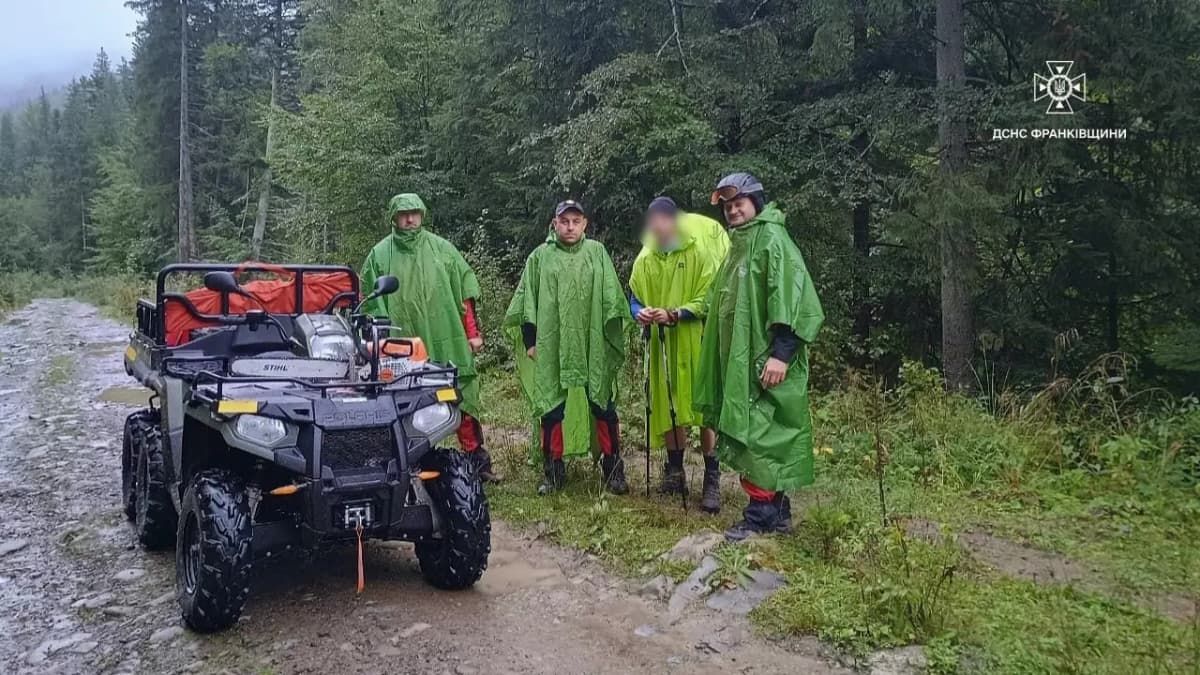 У Карпатах знайшли туриста, який заблукав під час походу Горганами