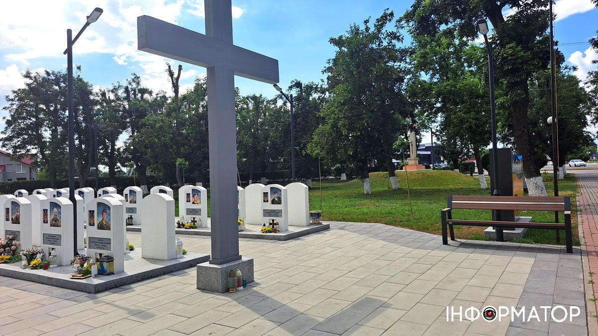 У Снятині працюють над створенням Алеї Надії на честь безвісти зниклих та полонених захисників