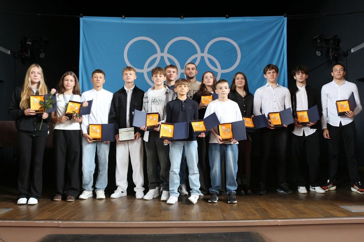 У Коломиї вручили нагороди до Дня фізичної культури і спорту 18