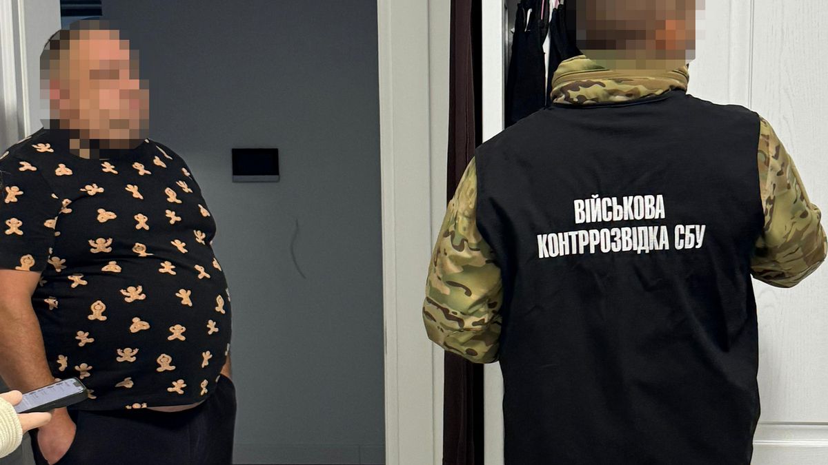 У Надвірній посадовець ТЦК за гроші допомагав ухилянтам: його арештували
