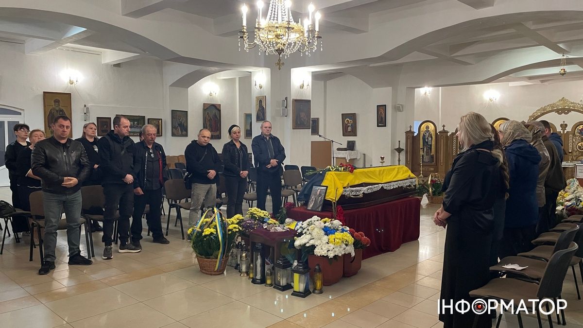 У Коломиї провели на вічний спочинок захисника Володимира Вовчука 2