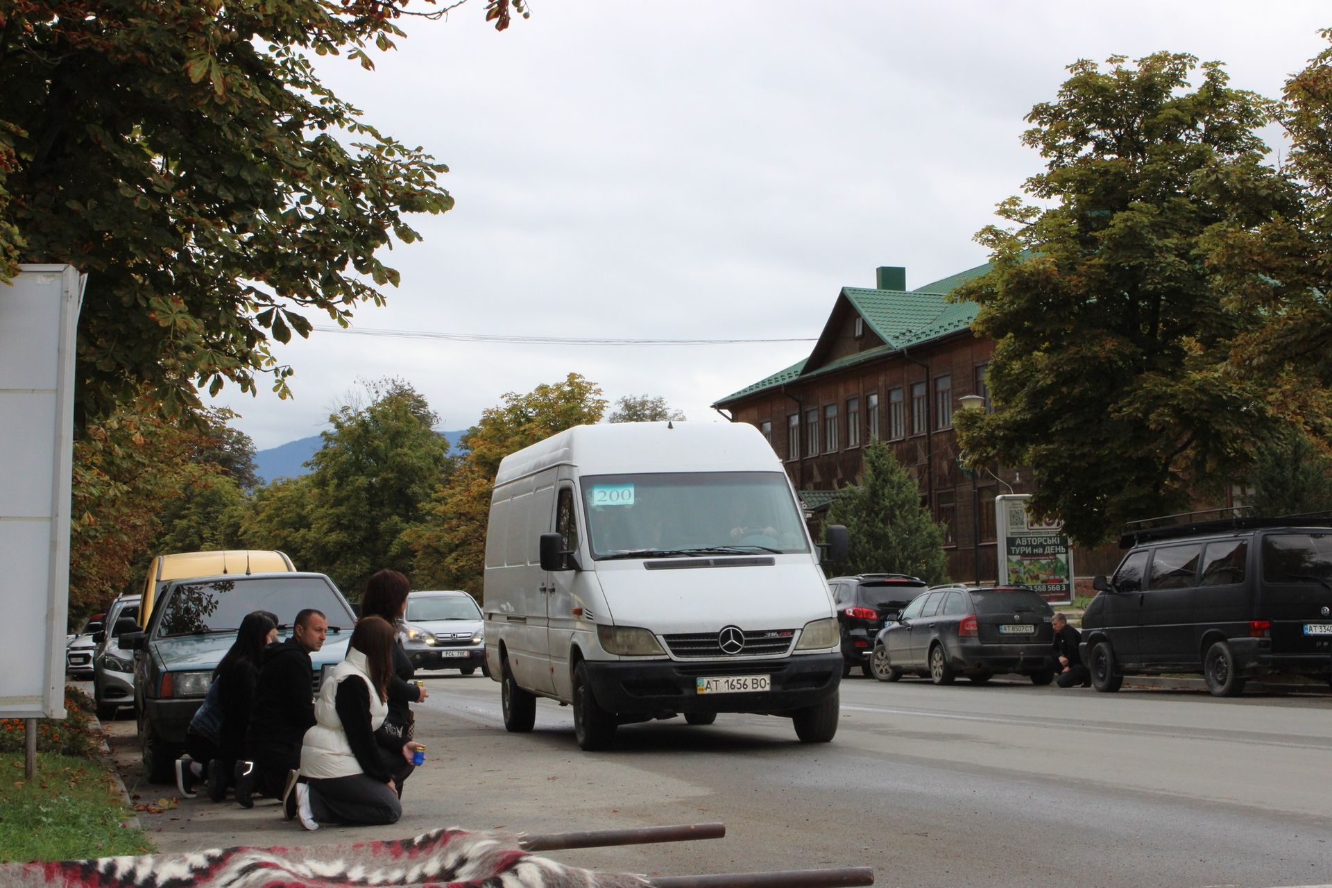 У Верховині зустріли скорботний кортеж померлого воїна Івана Ілюка 2