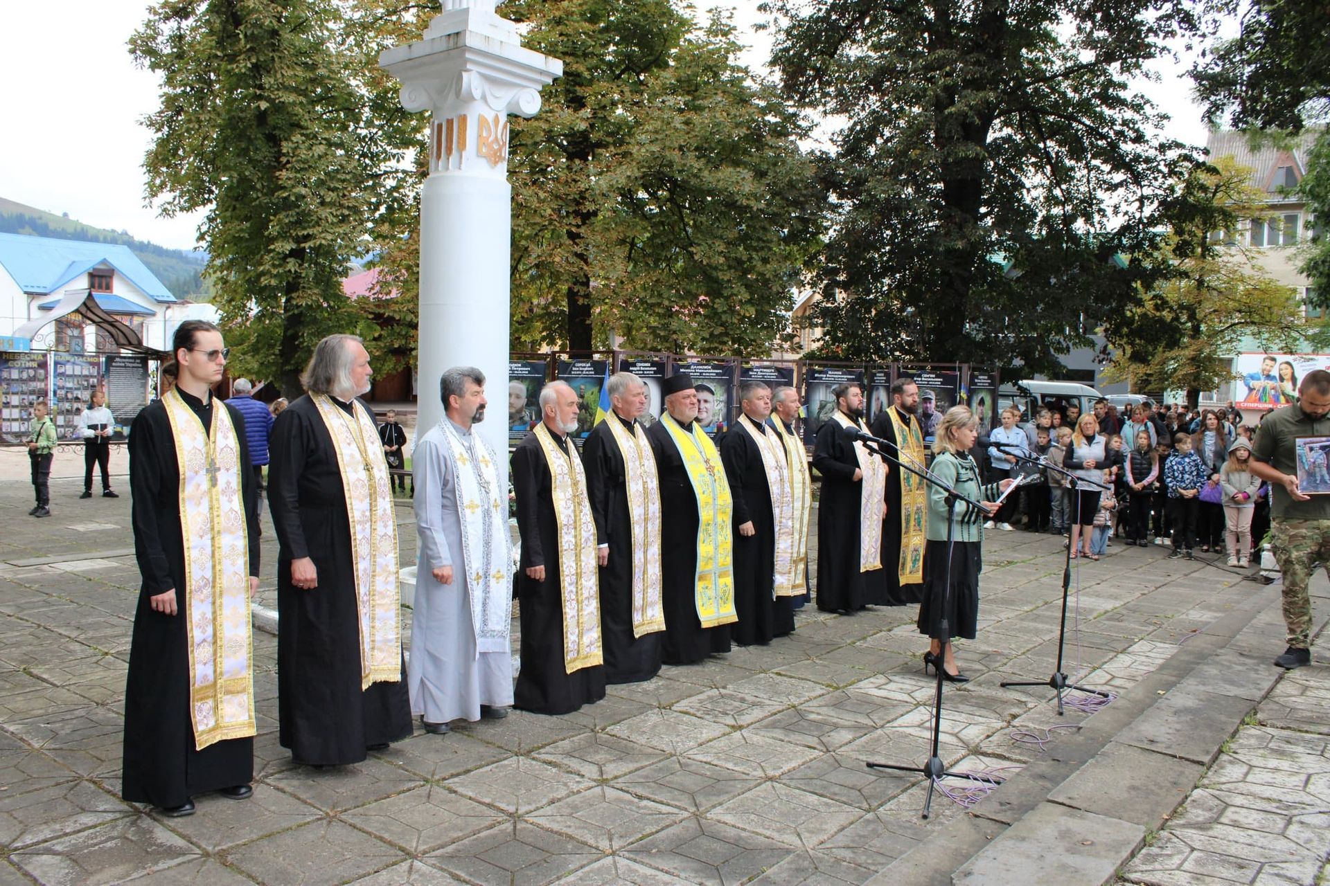 У Верховині зустріли скорботний кортеж померлого воїна Івана Ілюка 4