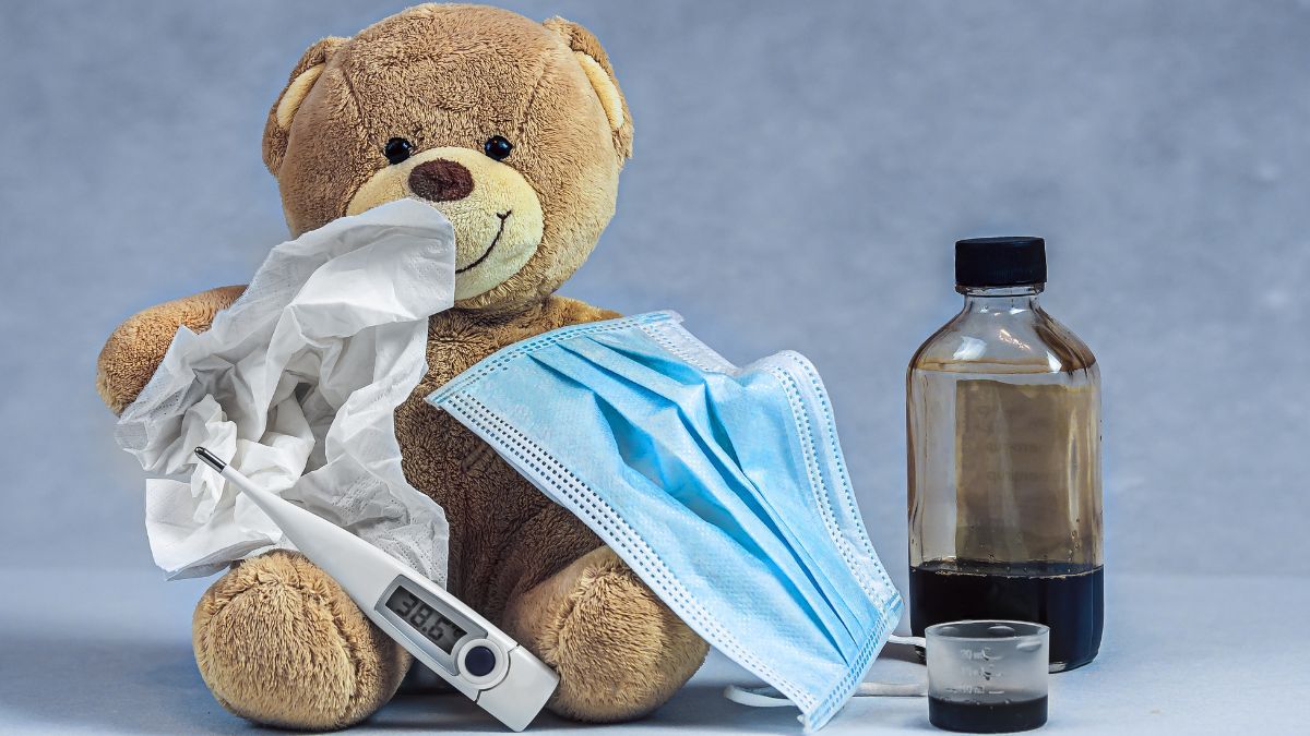 Продовжує рости: яка ситуація із захворюваністю на грип, ГРВІ та ковід на Прикарпатті