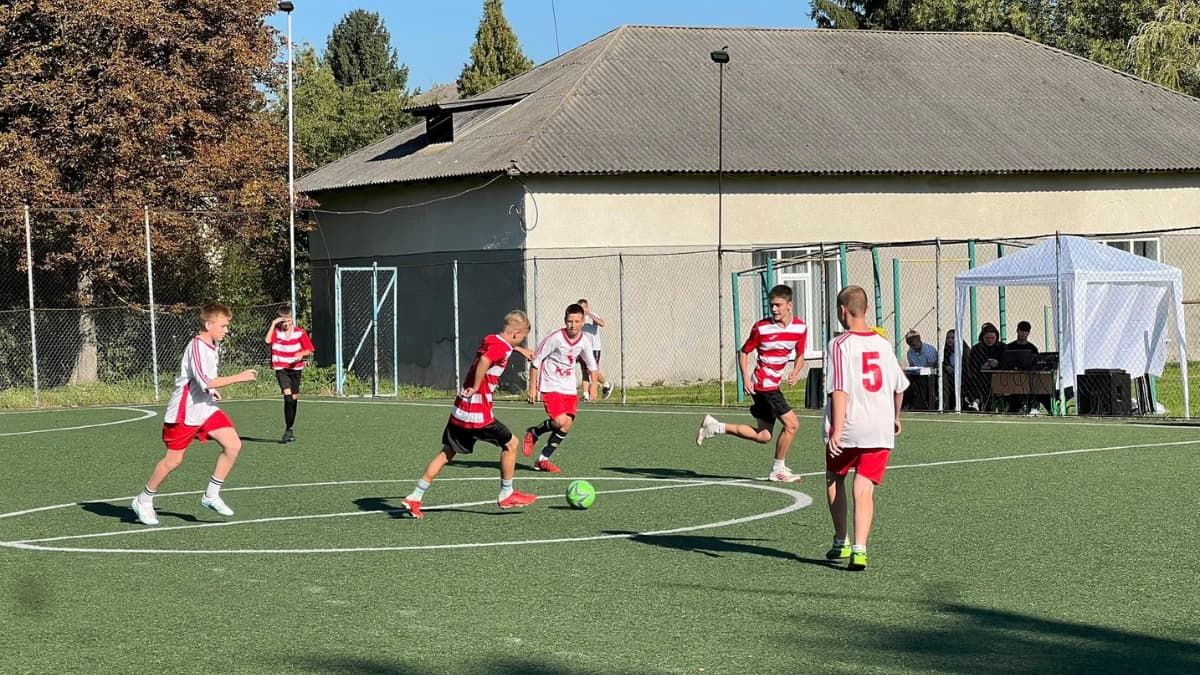 У Городенці відбувся футбольний турнір памʼяті педагога Івана Антошка 8