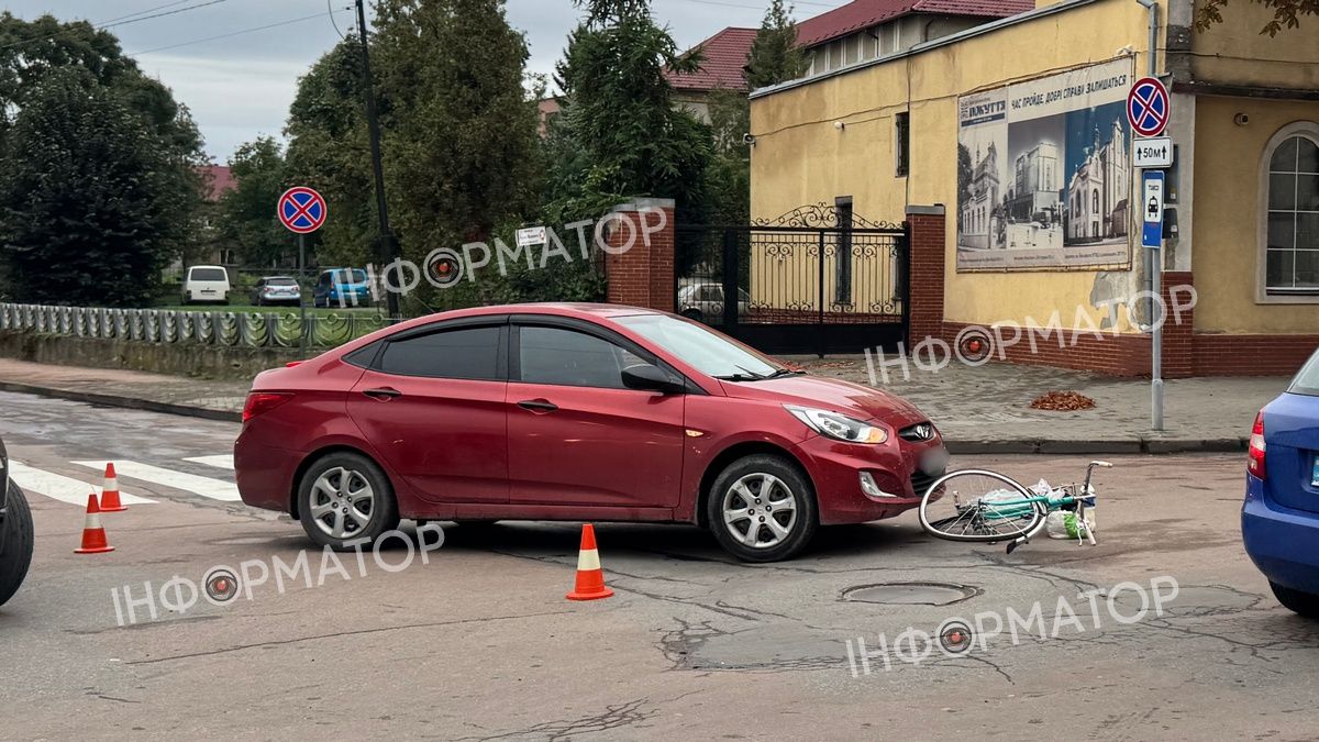 Ранкова ДТП у центрі Коломиї: рух частково ускладнено 2