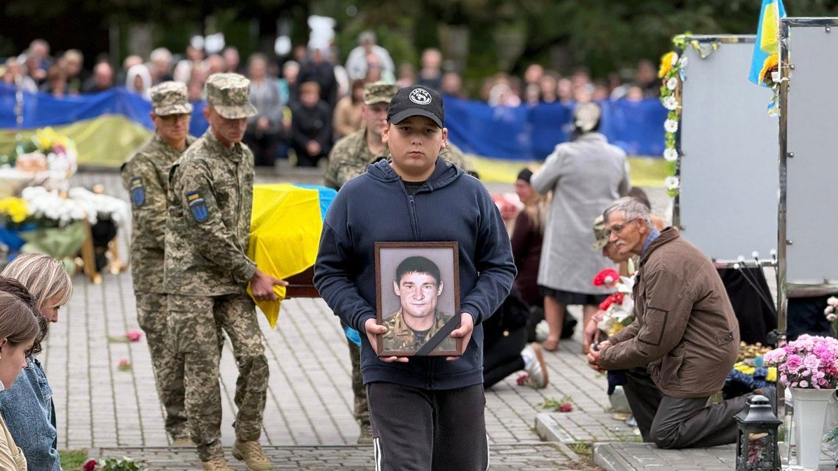 В Отинії віддали шану загиблому "едельвейсу" Руслану Кварцяному