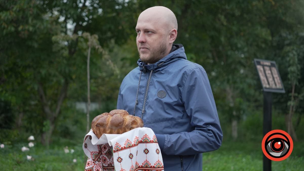 На Івано-Франківщині урочисто зустріли звільненого з полону воїна Ярослава Гелема 7