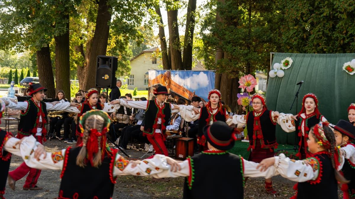 Коломийська гімназія імені М. Грушевського відзначила 125-річчя заснування