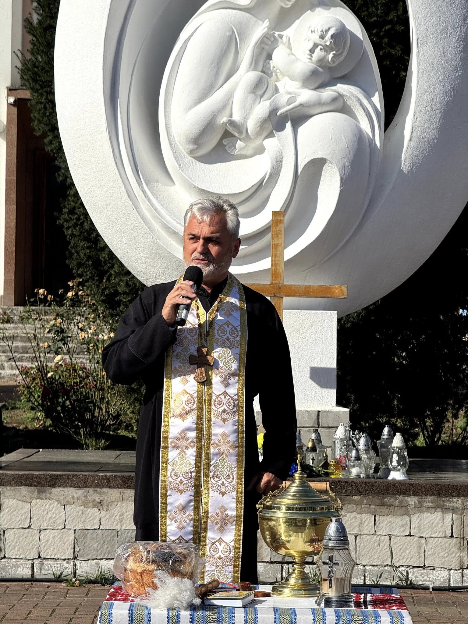 У Косові молитвою вшанували памʼять полеглих Героїв 12