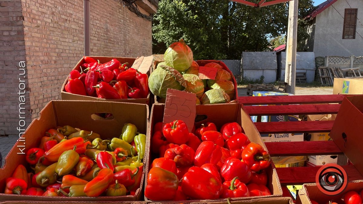 Ціни на сезонні овочі та фрукти на оптовому ринку Коломиї 1