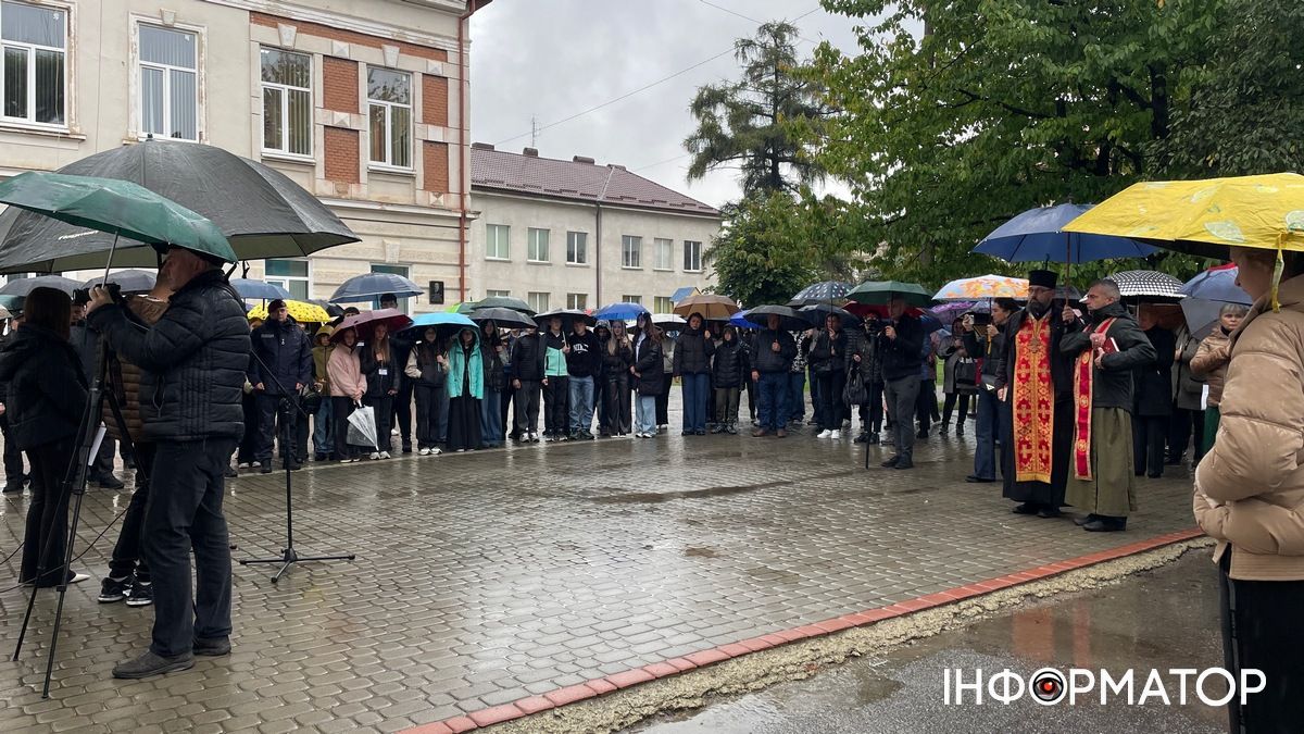 В Коломийському ліцеї №5 відбулося відкриття меморіальної дошки Герою Ігорю Мартинюку 6