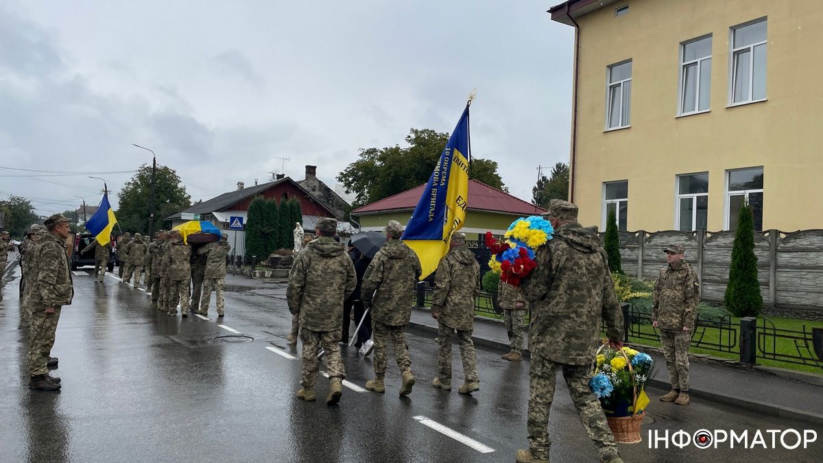 У Коломиї віддали шану загиблому "едельвейсу" Віктору Кашубі 16