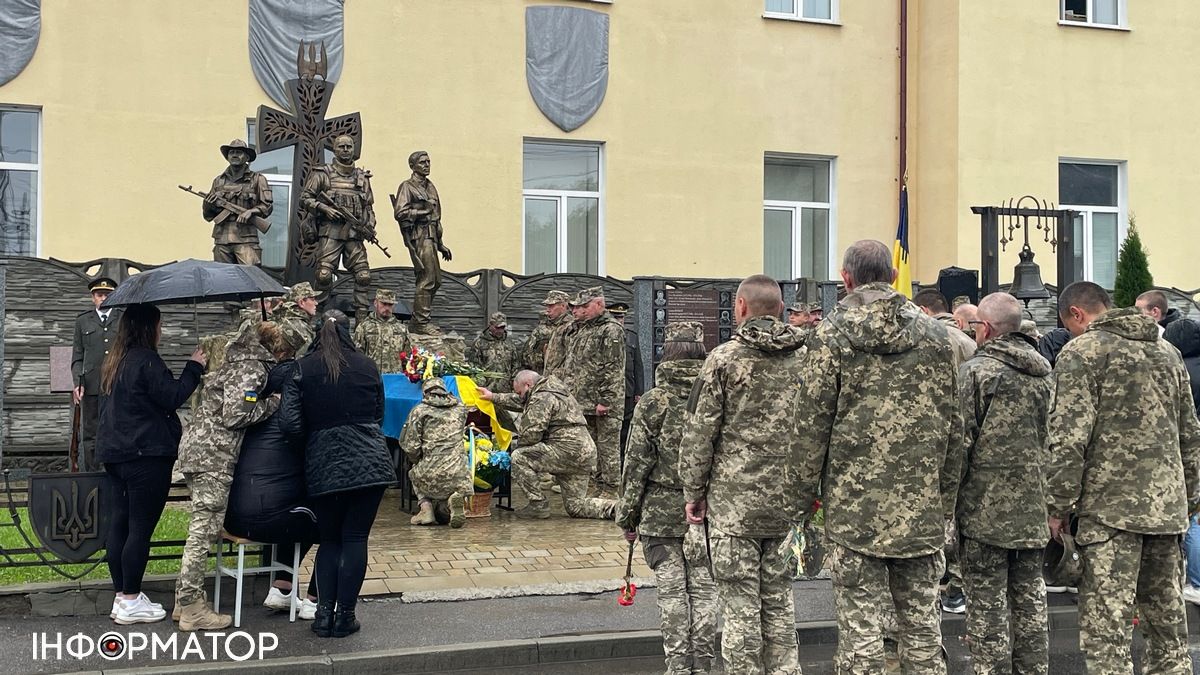 У Коломиї віддали шану загиблому "едельвейсу" Віктору Кашубі 10