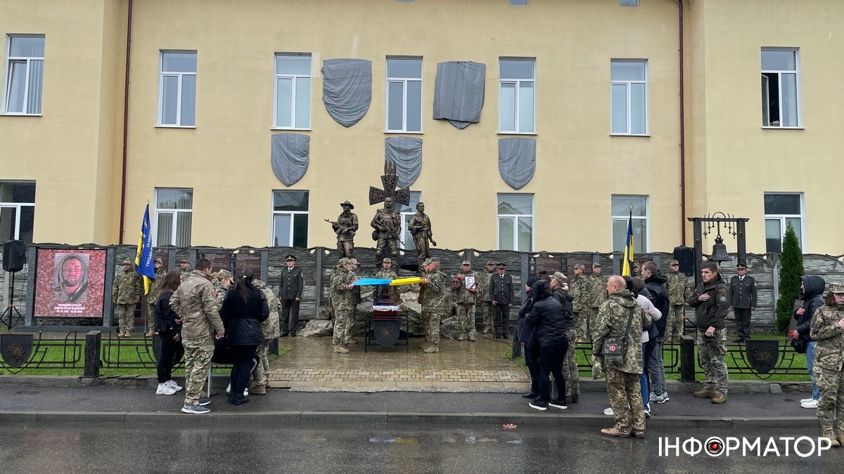 У Коломиї віддали шану загиблому "едельвейсу" Віктору Кашубі 6