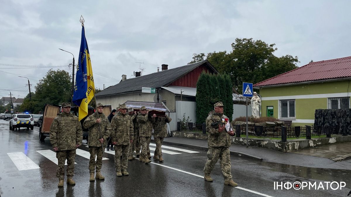 У Коломиї віддали шану загиблому "едельвейсу" Віктору Кашубі 4