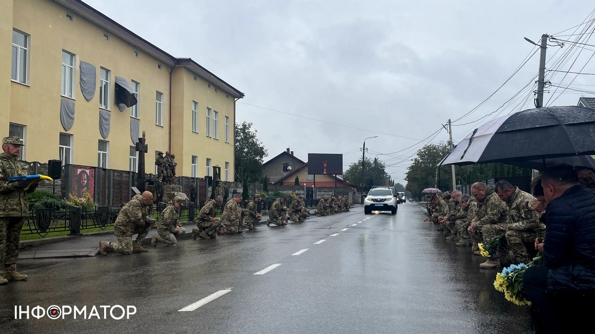 У Коломиї віддали шану загиблому "едельвейсу" Віктору Кашубі 1