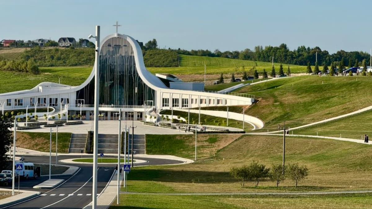 До Старуні привезуть частинку Хреста, на якому розіп’яли Ісуса