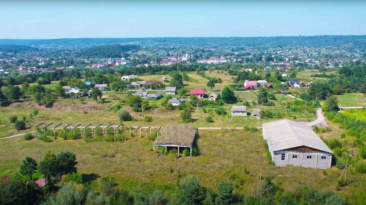 Продається майновий комплекс цегельного заводу, єдиний  на Прикарпатті у сегменті виробництва клінкерної цегли