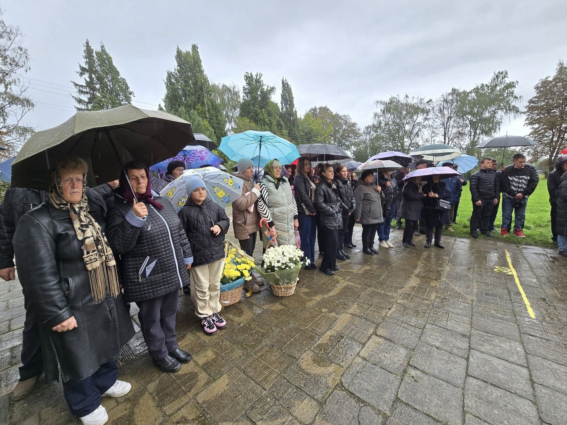На Коломийщині відкрили памʼятну дошку Герою Миколі Молофію 5