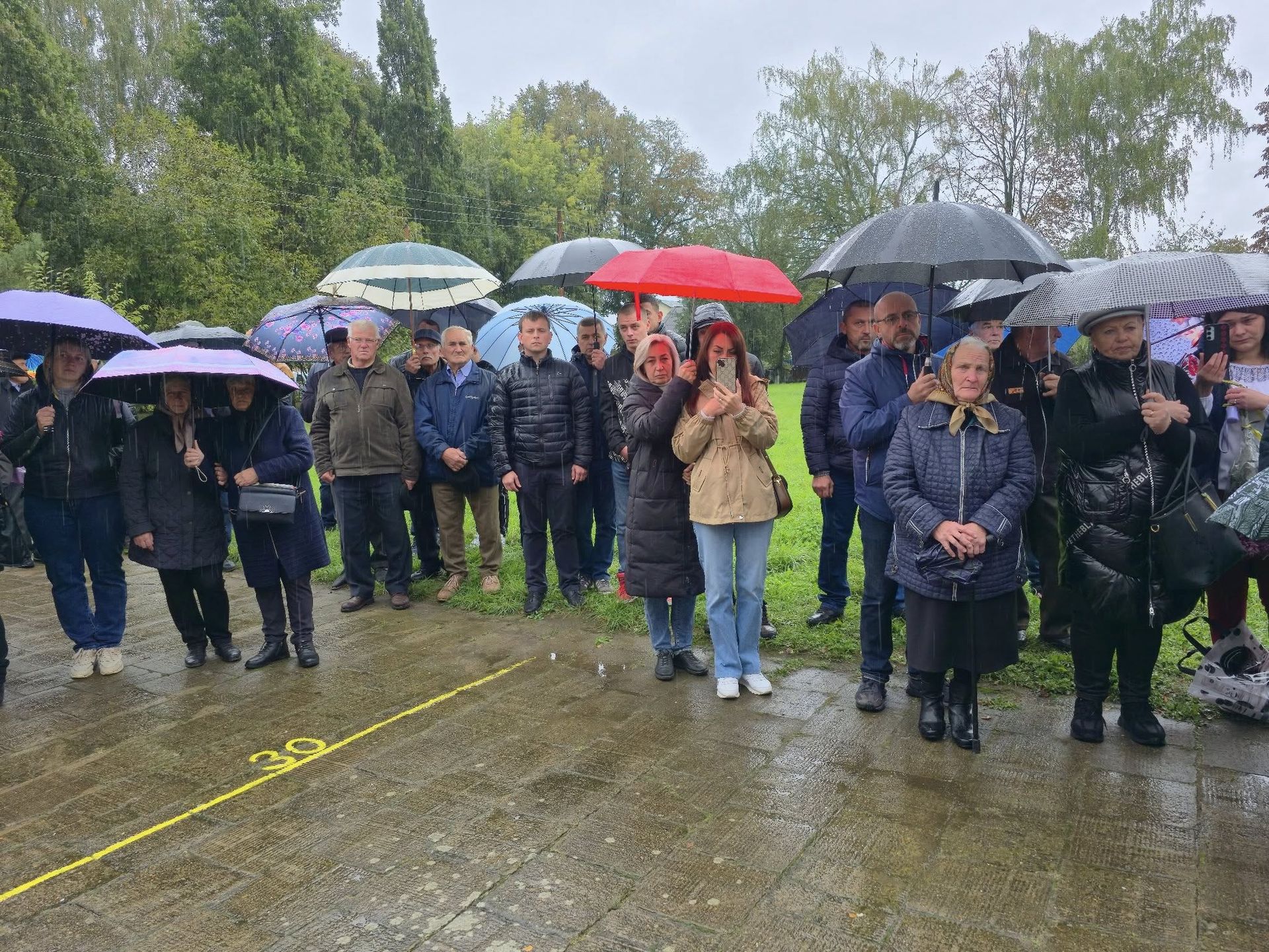 На Коломийщині відкрили памʼятну дошку Герою Миколі Молофію 6