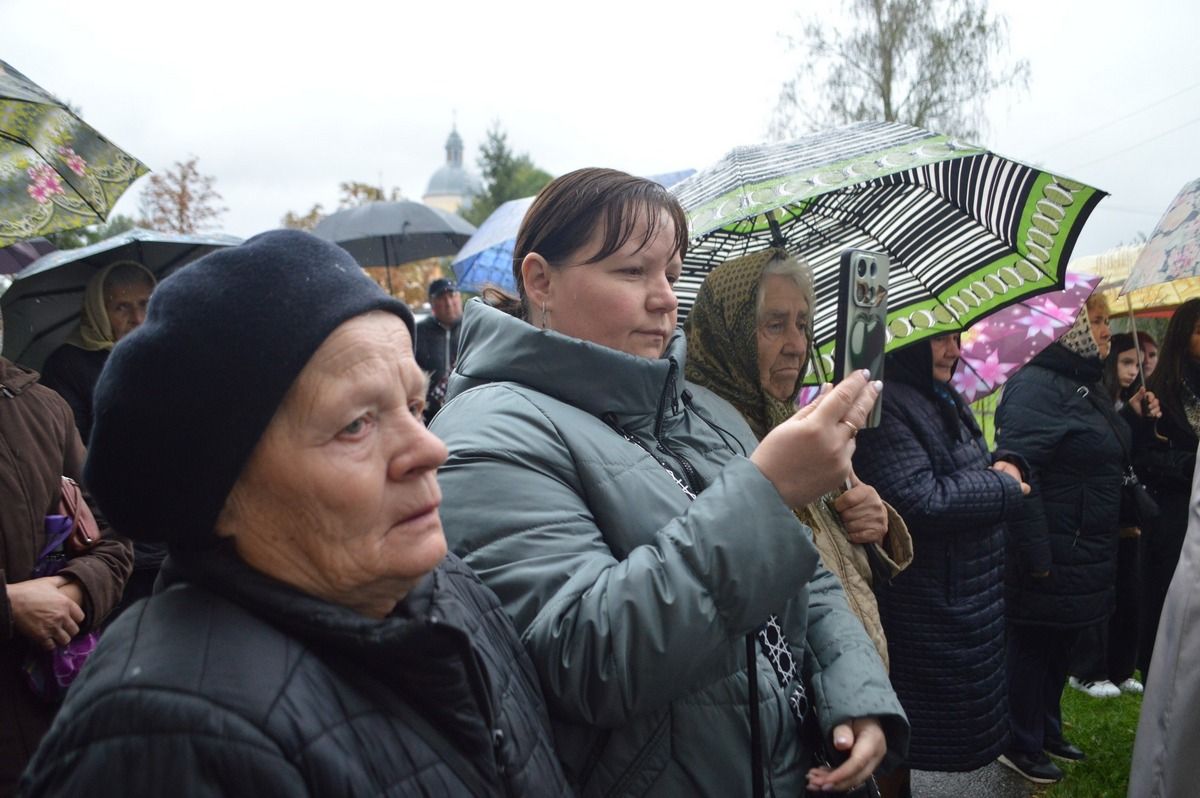 Герою Ярославу Пукасу відкрили меморіальну дошку на школі в Шепарівцях 3