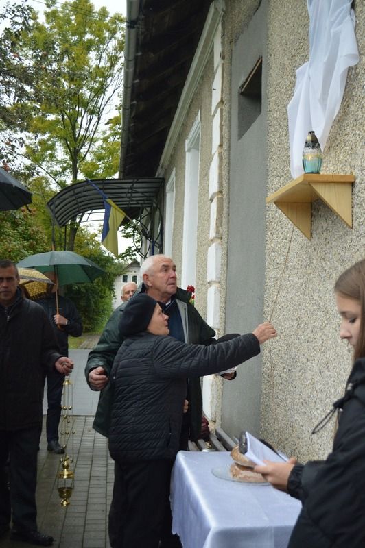 Герою Ярославу Пукасу відкрили меморіальну дошку на школі в Шепарівцях 2