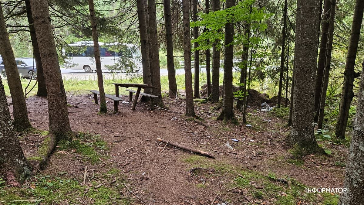 Такий вигляд має місце для відпочинку неподалік Ворохти