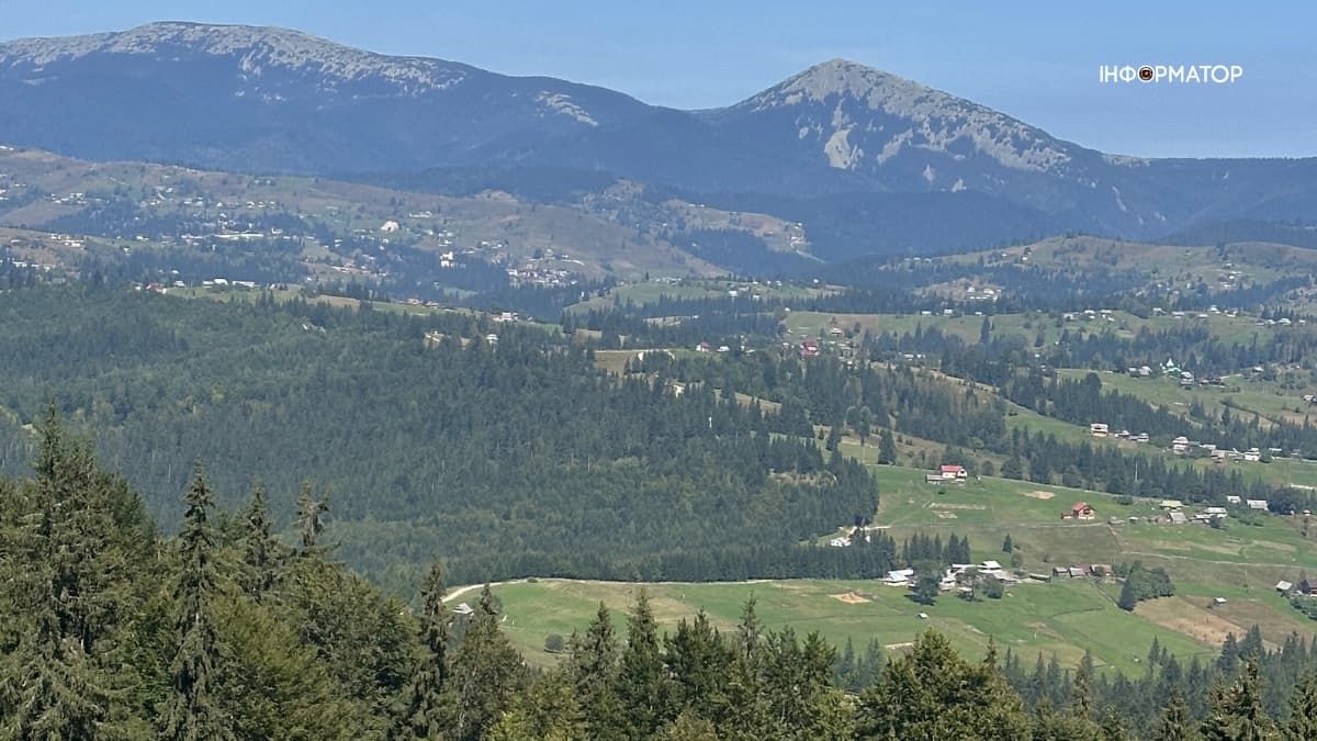 Краєвид на гору Хомʼяк зі сторони Вороненки