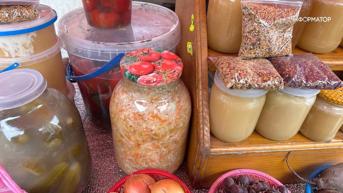 Скільки коштує квашена капуста у Коломиї: ціни на ринку