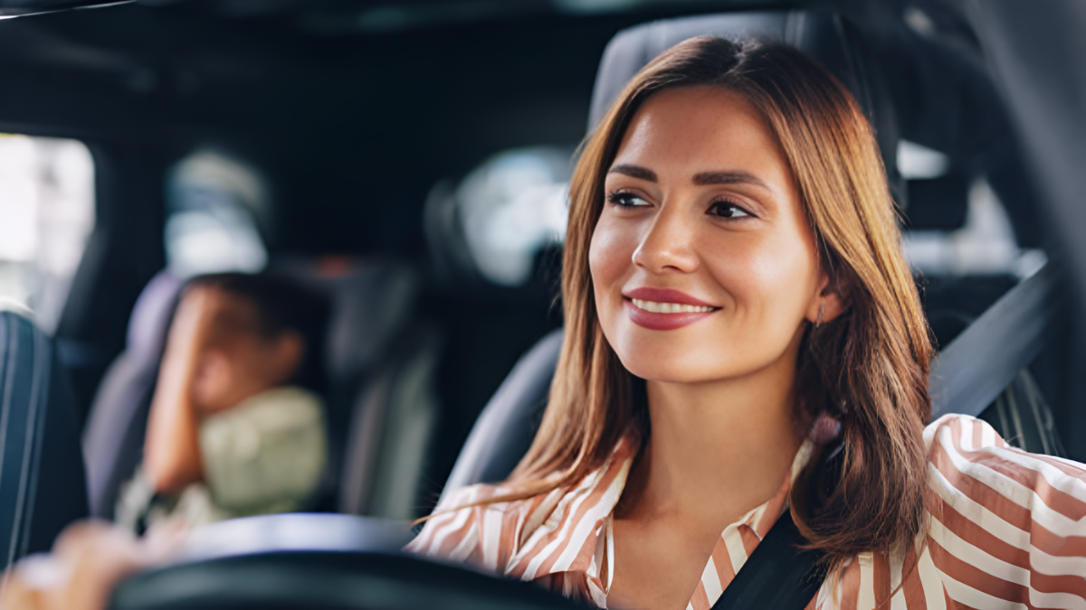 Безпечне водіння у місті та за його межами: корисні правила