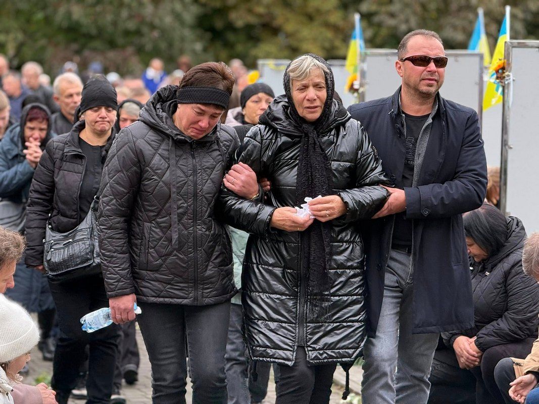 Із загиблим Героєм Любомиром Жуковським прощатимуться сьогодні в Отинії 8