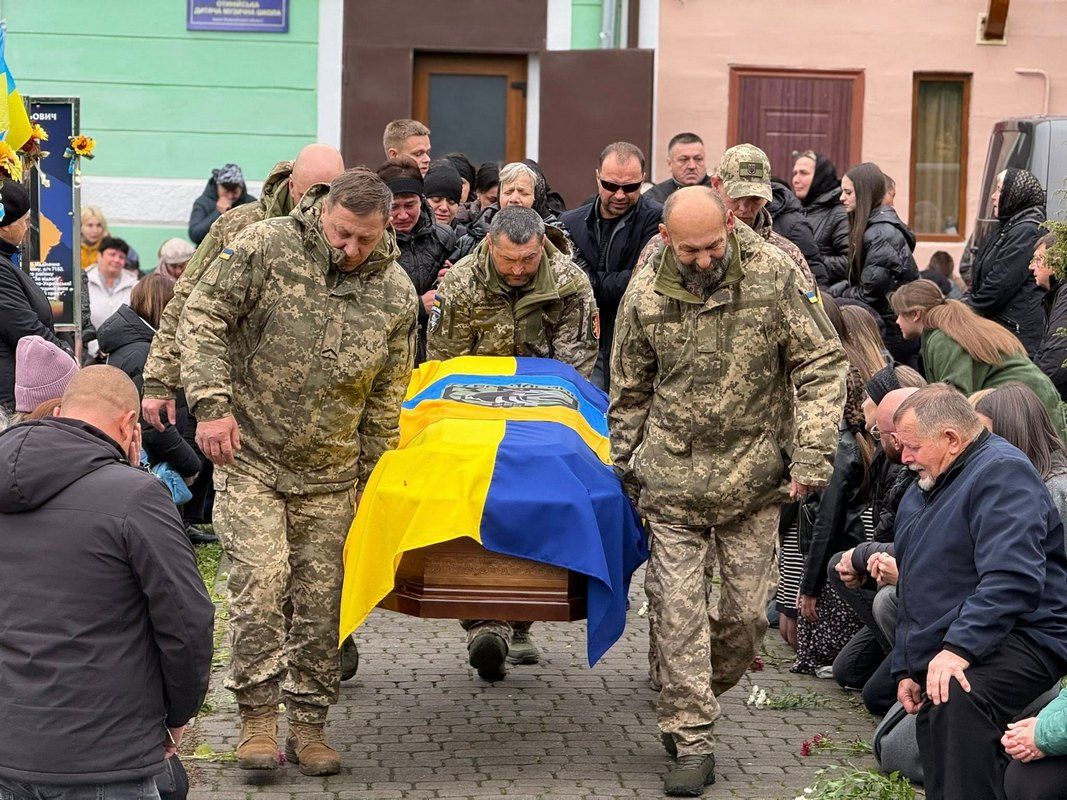 Із загиблим Героєм Любомиром Жуковським прощатимуться сьогодні в Отинії 2