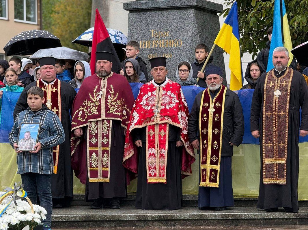 На Коломийщині зустріли скорботний кортеж Героя Івана Михайлишина 7