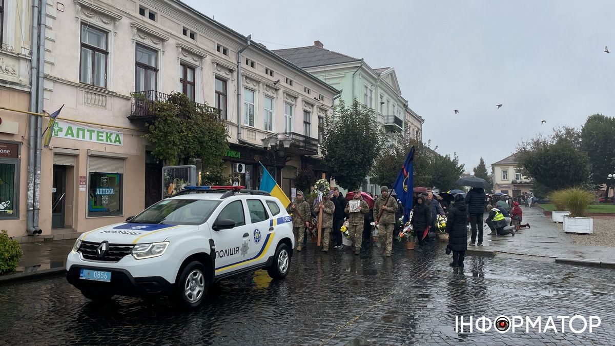 У Коломиї навіки попрощалися із Героєм Володимиром Бойчуком 12