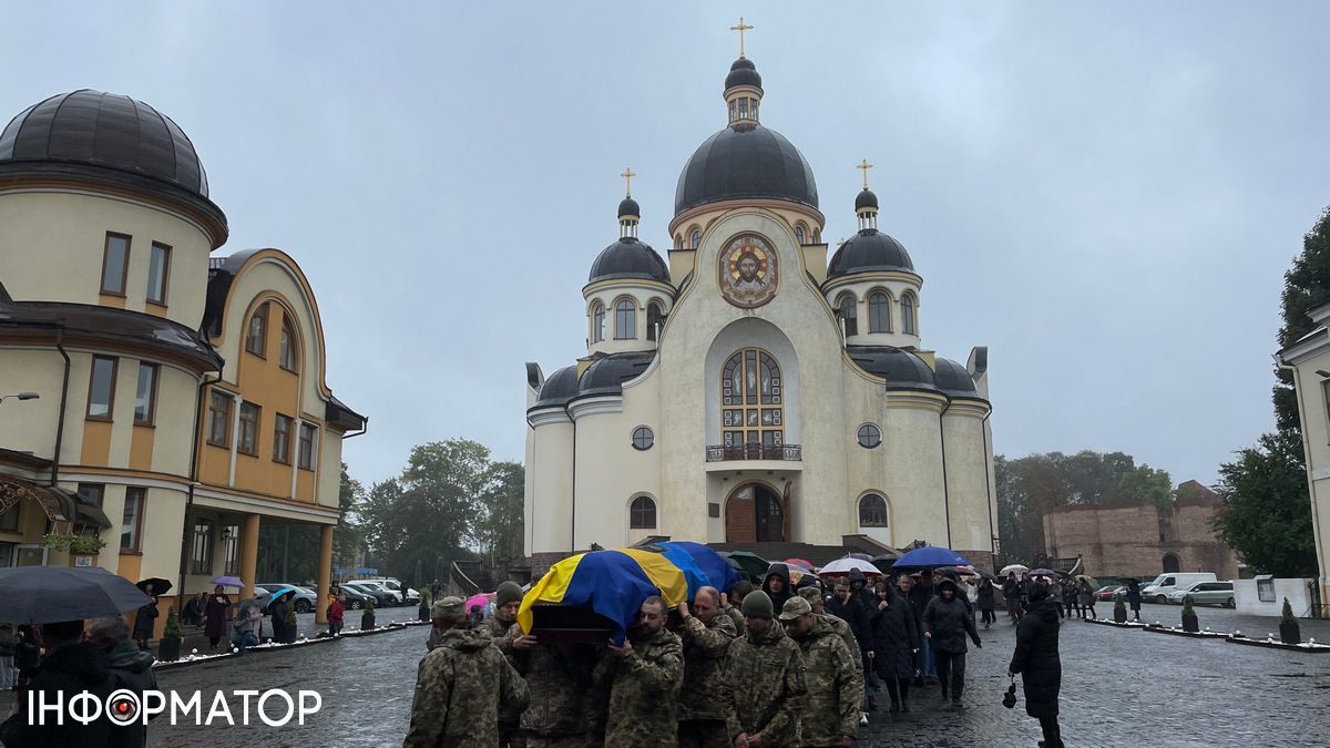 У Коломиї навіки попрощалися із Героєм Володимиром Бойчуком 5