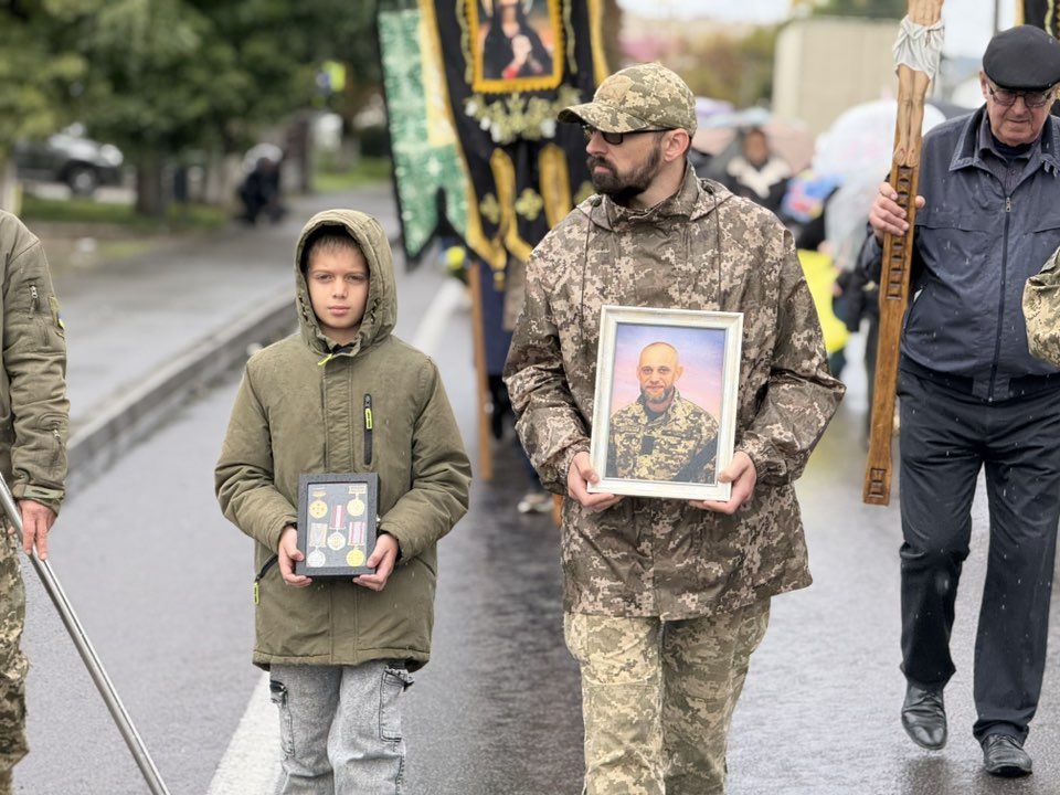 В Отинії провели на вічний спочинок Героя Любомира Жуковського 7