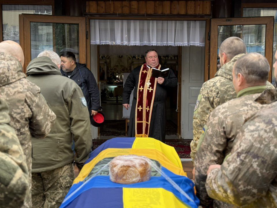 В Отинії провели на вічний спочинок Героя Любомира Жуковського 10