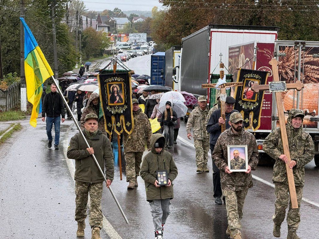 В Отинії провели на вічний спочинок Героя Любомира Жуковського 11