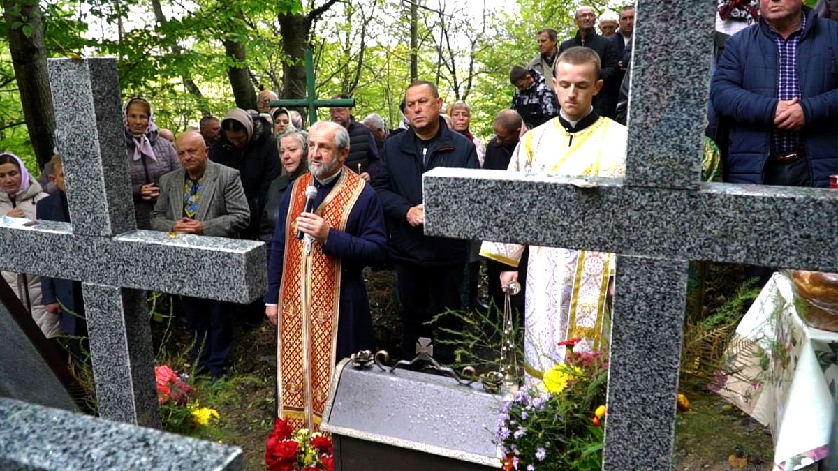 На Надвірнянщині освятили Гранітні Хрести в пам'ять про воїнів УПА 2