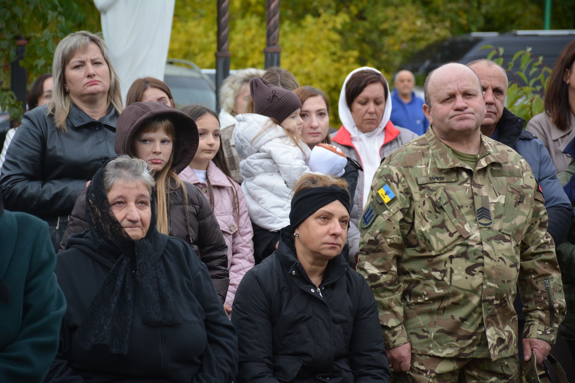 На Надвірнянщині відкрили меморіальну дошку загиблому Герою Віктору Климʼюку 5