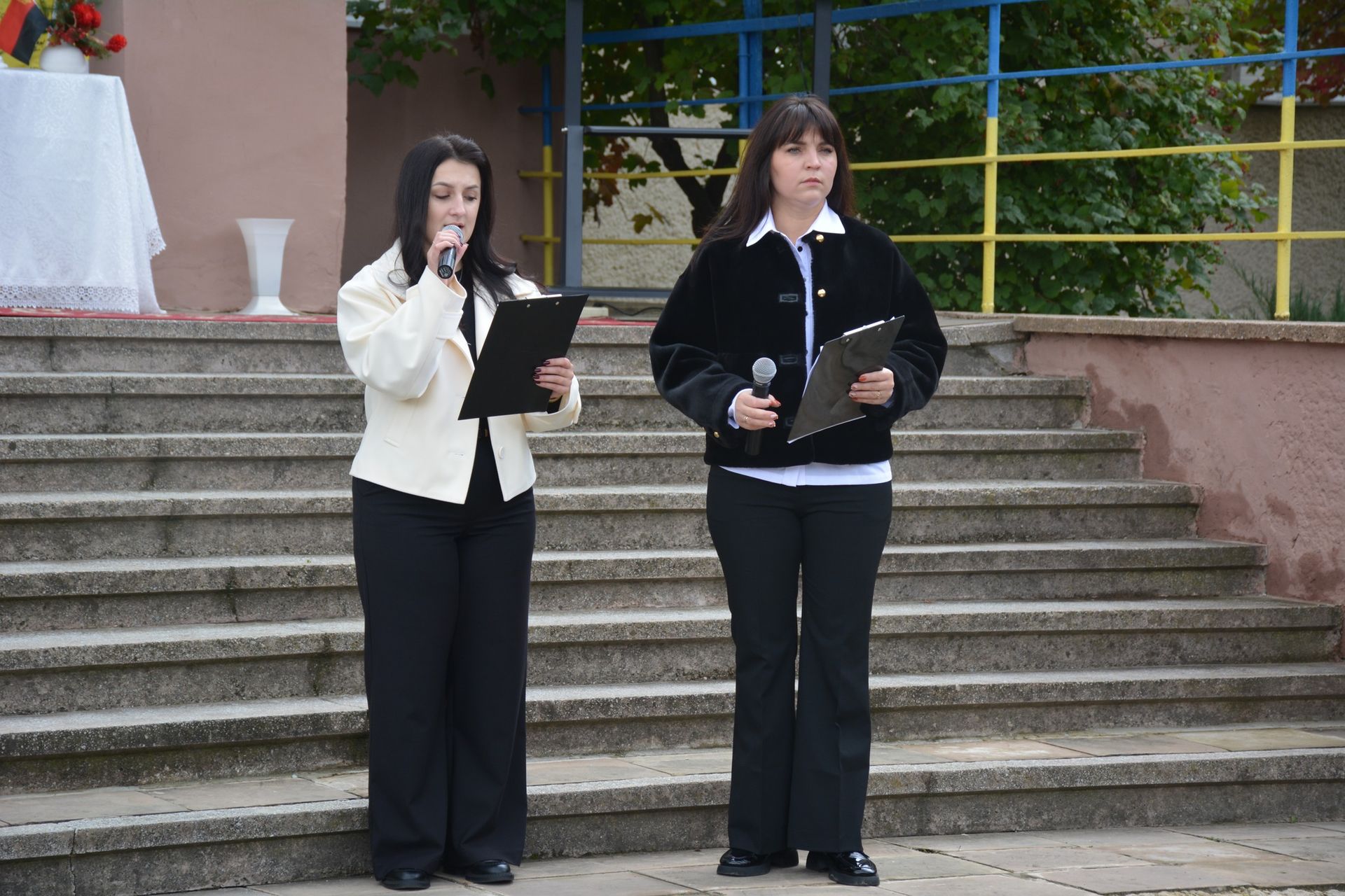 На Надвірнянщині відкрили меморіальну дошку загиблому Герою Віктору Климʼюку 7