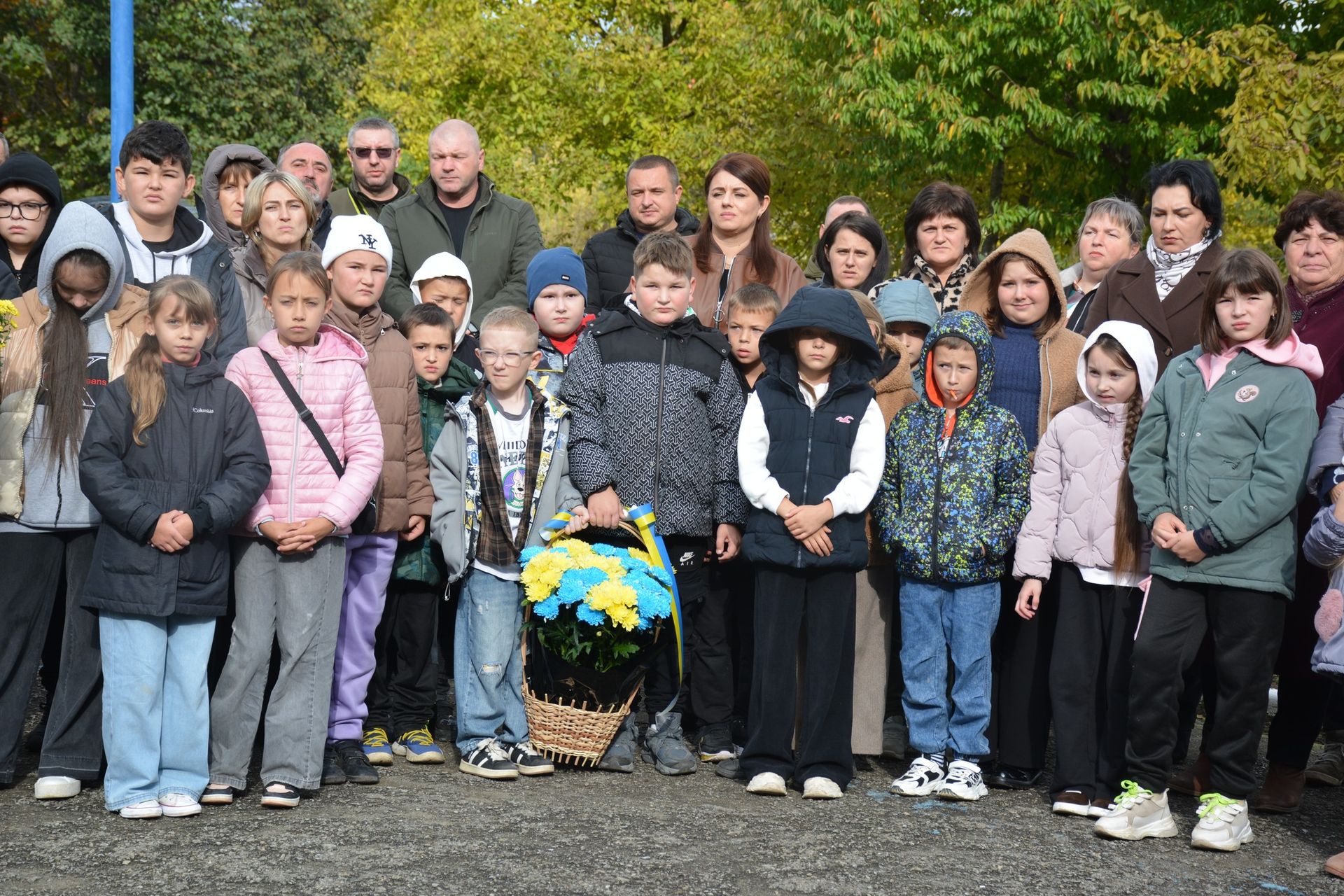 На Надвірнянщині відкрили меморіальну дошку загиблому Герою Віктору Климʼюку 10