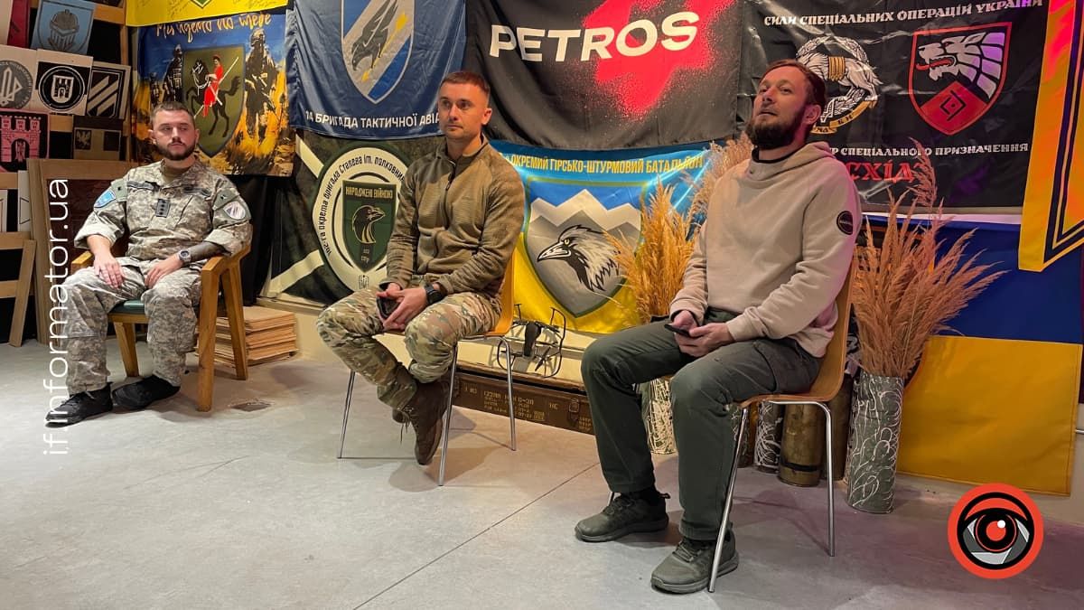 У Франківську провели відкритий діалог між цивільними та військовими 114 бригади тактичної авіації