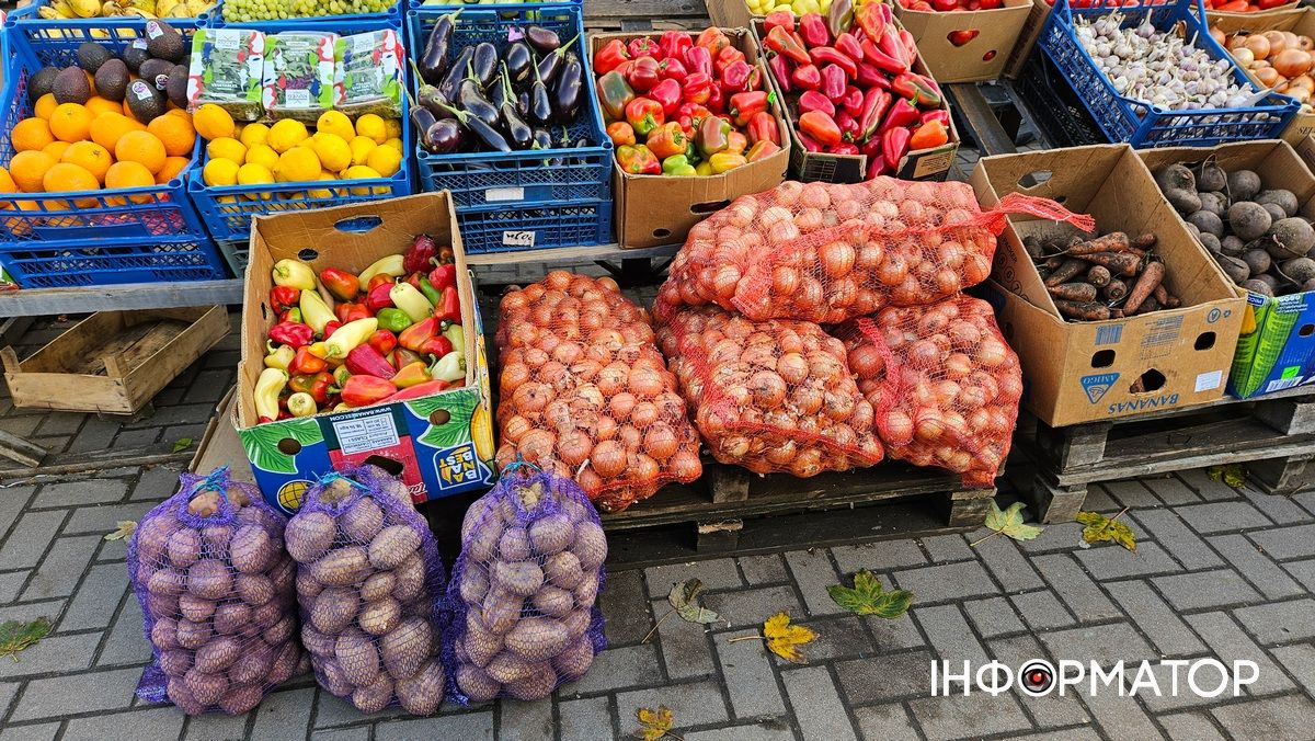 Все в одну ціну: яка оптова вартість картоплі, буряку, капусти та цибулі в Коломиї 3