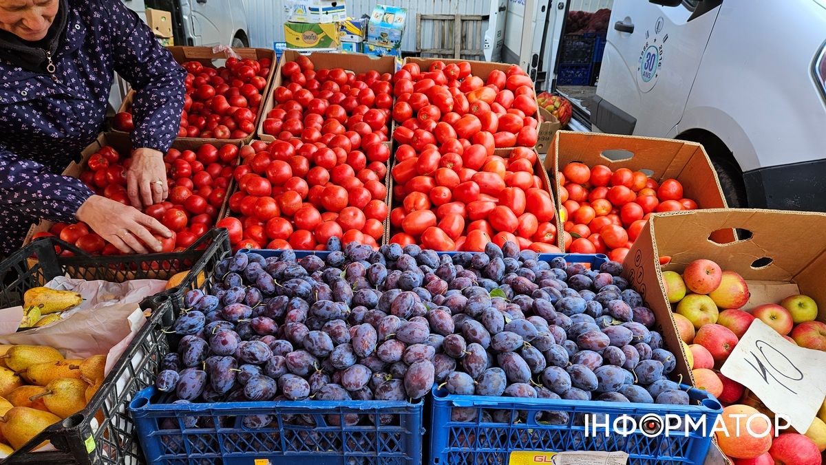 Які ціни на овочі та фрукти на коломийському ринку 6