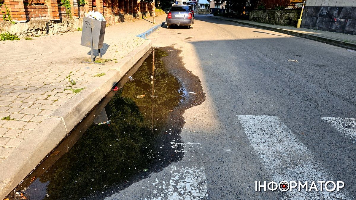 Що до, що після: проблемні люки вул. Валової в Коломиї 3