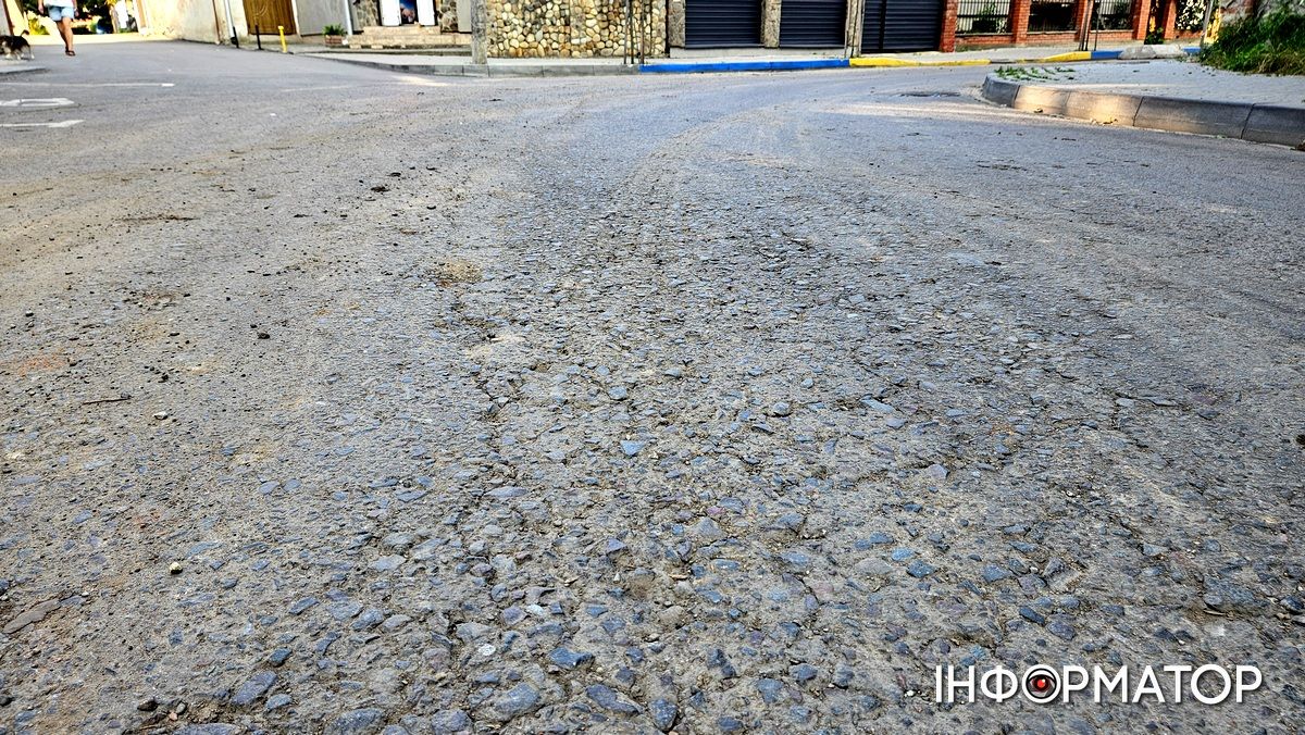 Що до, що після: проблемні люки вул. Валової в Коломиї 5