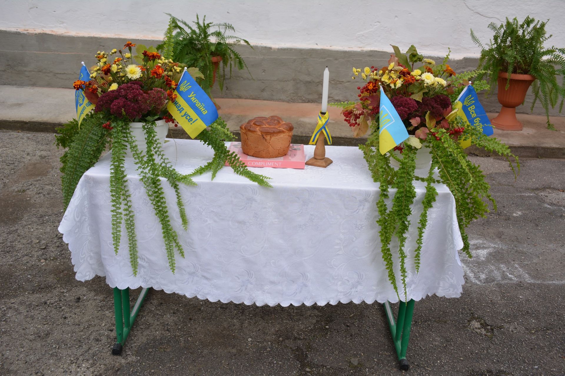 На Надвірнянщині відкрили меморіальну дошку померлому захиснику Василю Передруку 5