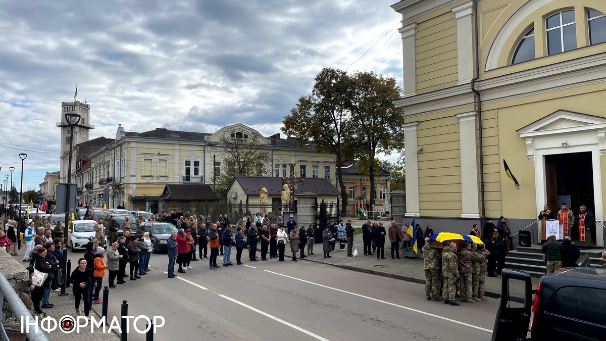 "На щиті" повернувся воїн Петро Глек з Коломийської громади 16